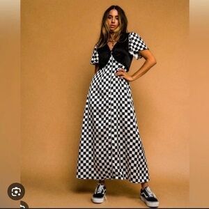 Dressed in LALA Black and White Puff Sleeve Maxi Sundress